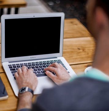 8 Essential Things to Consider Before Starting A Blog