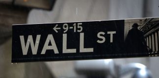 Wall Street Drifts Higher At Open As Election Looms Large; Dow Up 60 Pts